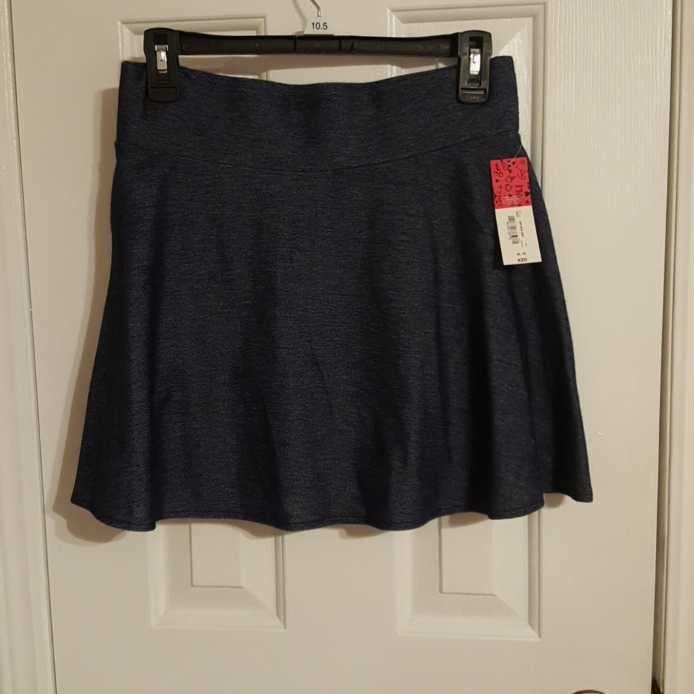💥5 for $25💥Girls skirt size 16 xl